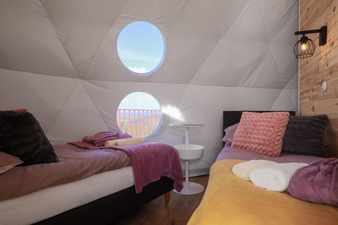 Glamping Gliczarow Klapnioki Bed & Breakfast Lesnica  Exterior photo